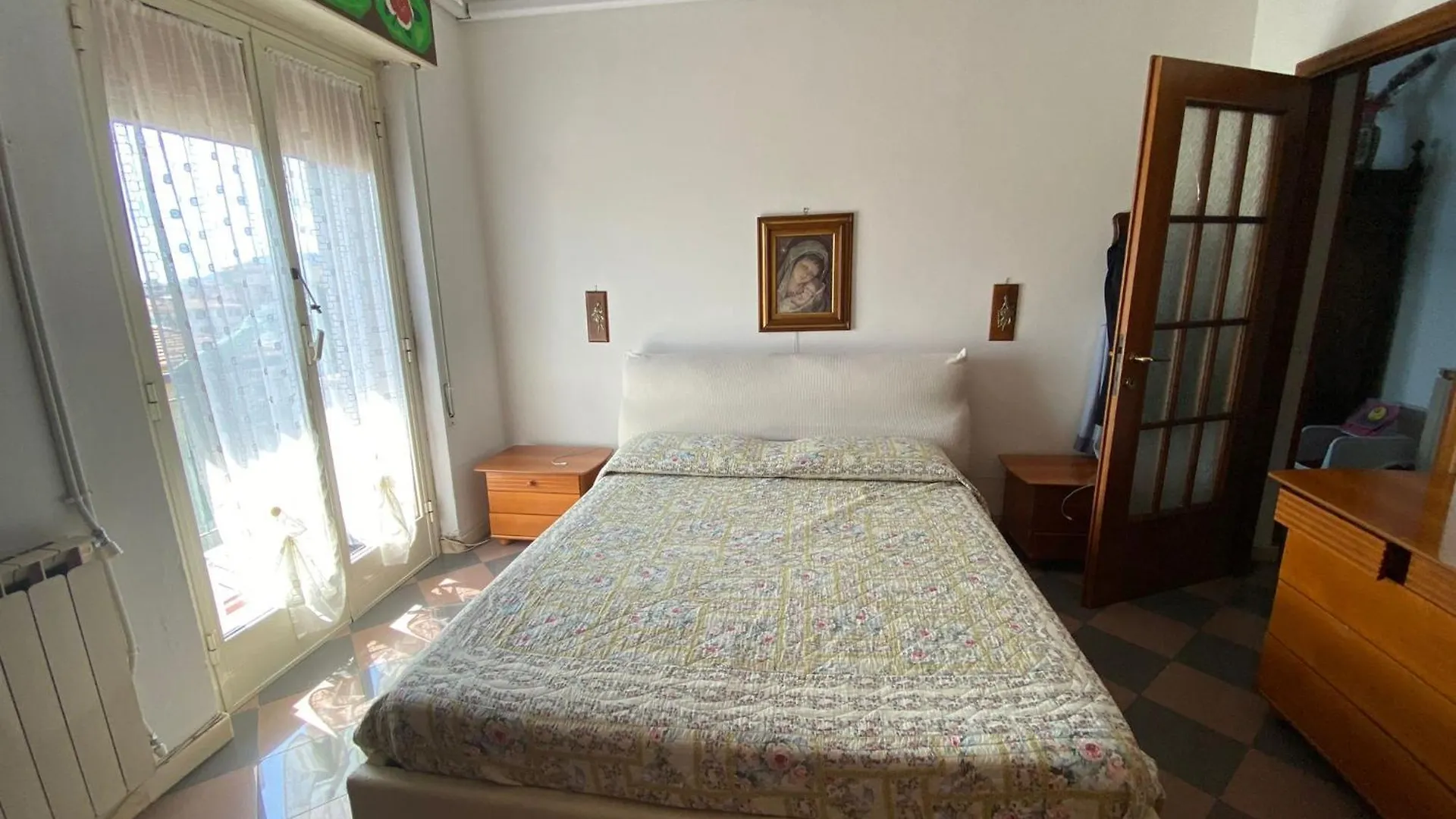 Tra Monti E Mare Via Filippo Turati 17 Bis Apartment Carrara